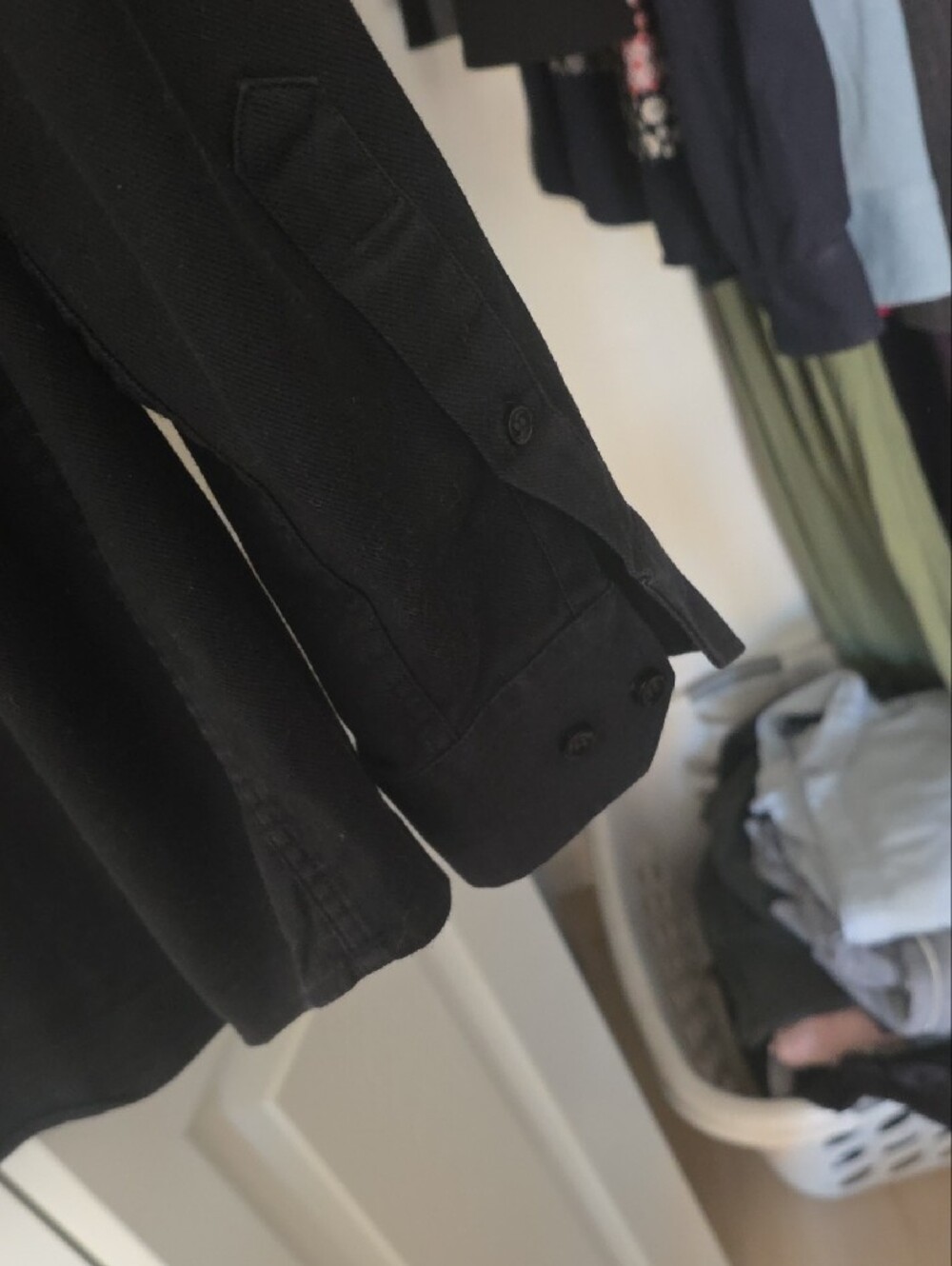 Murano Black Men's Long-Sleeve Button Shirt - Picture 9 of 12